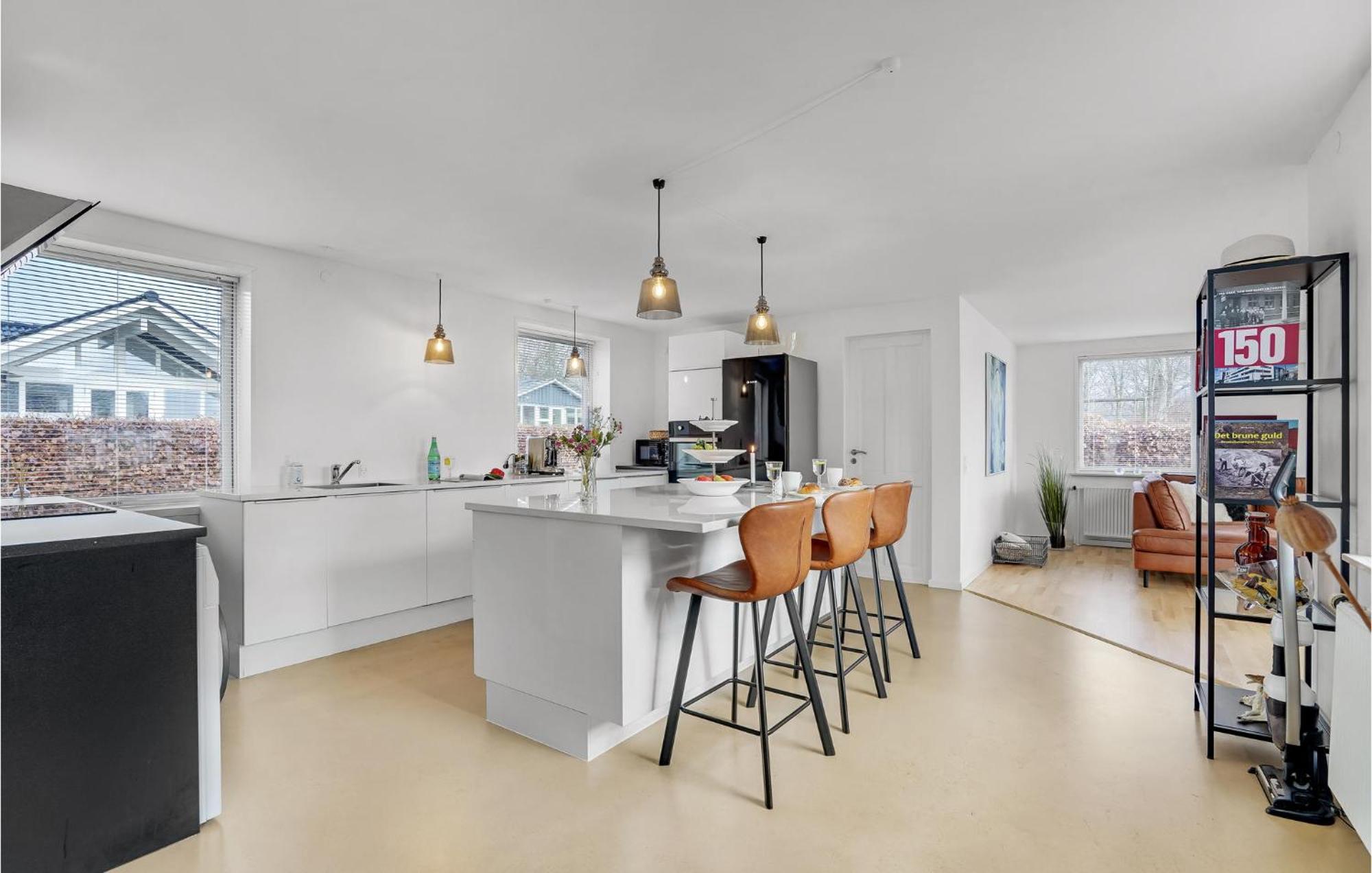 Gorgeous Home In Sunds With Kitchen Εξωτερικό φωτογραφία