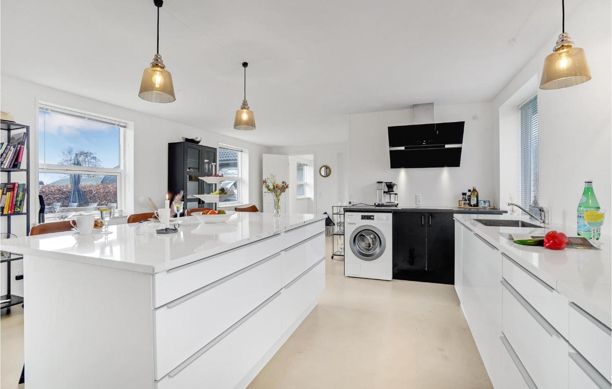 Gorgeous Home In Sunds With Kitchen Εξωτερικό φωτογραφία