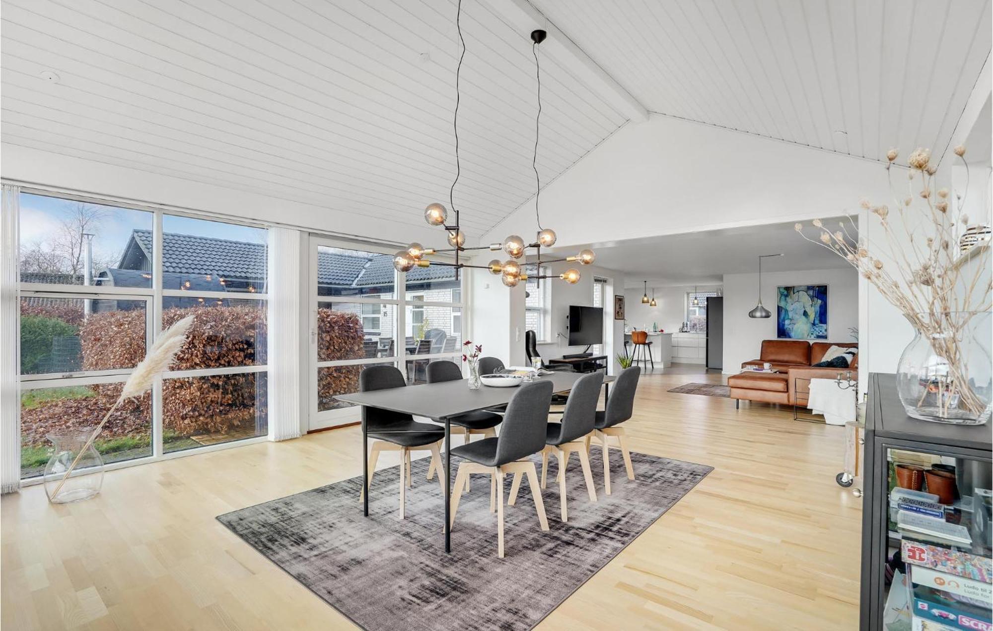 Gorgeous Home In Sunds With Kitchen Εξωτερικό φωτογραφία